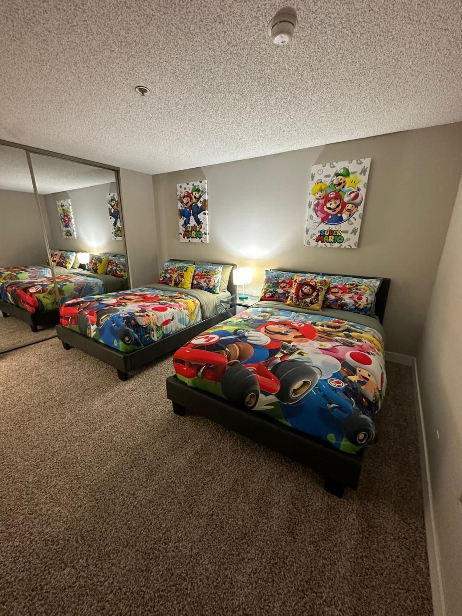 Hollywood Apartment Mario&Gucci With Pool Los Angeles Dış mekan fotoğraf